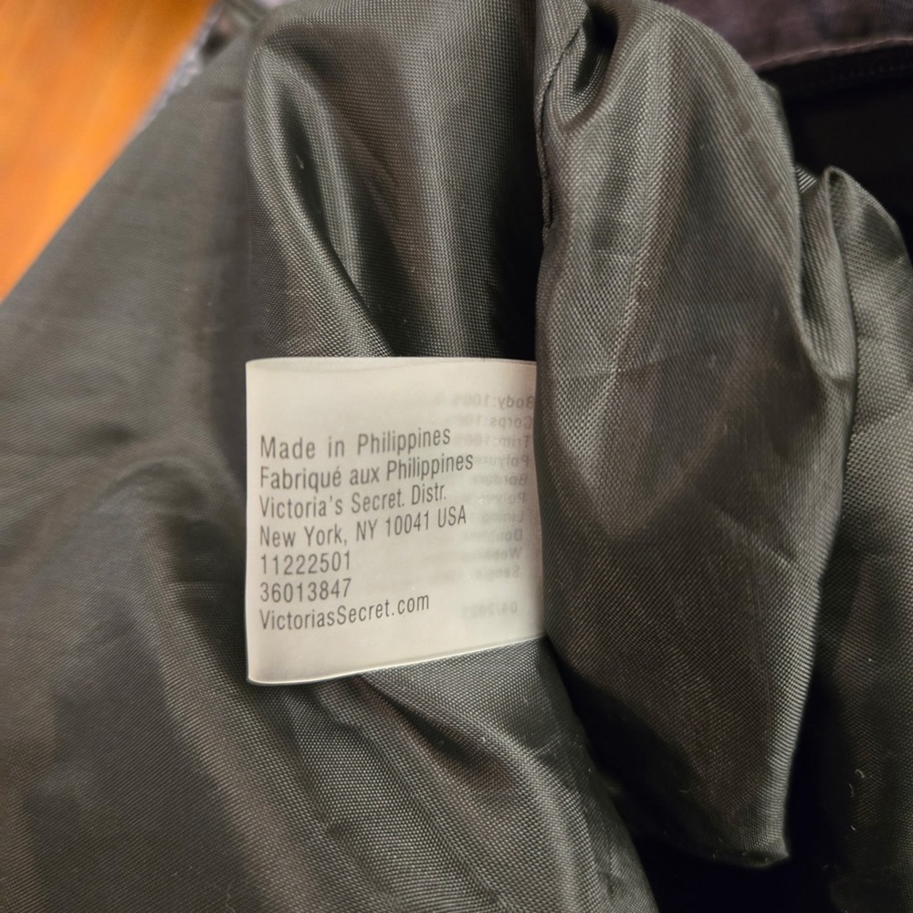 Victoria's Secret Sport Cinch Tote Gray Marl Water Resistant Zip Travel Gym Bag - Picture 8 of 10